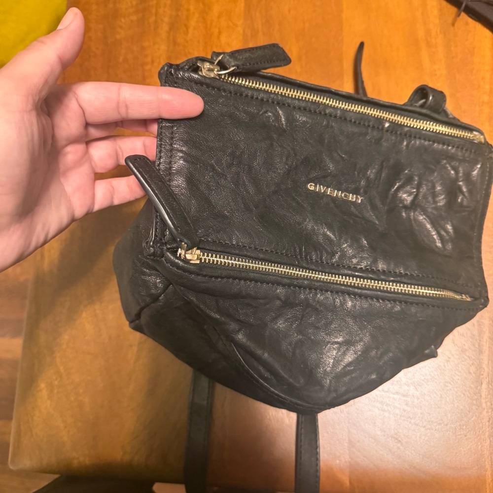 GIVENCHY Pandora Crossbody Bag - Picture 15 of 16